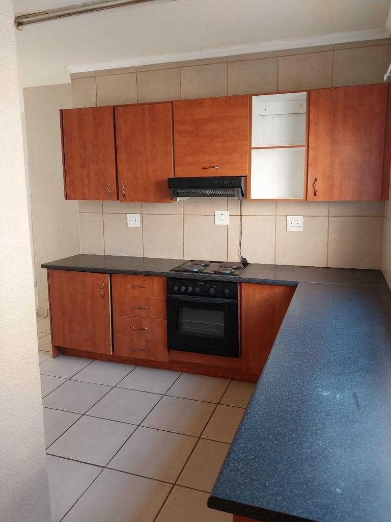 2 Bedroom Property for Sale in Rustenburg Central North West